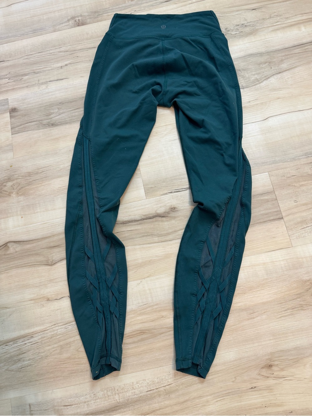 lululemon athletica Women’s Green Mesh-Detail Athletic Leggings